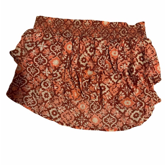 Floral Ruffle Bandeau Top - Picture 2 of 4